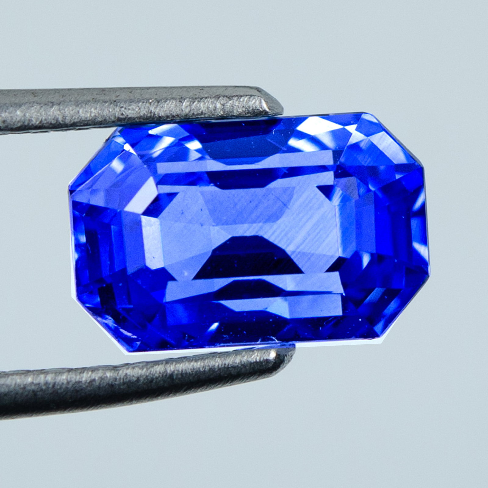 Blue Sapphire - 3.428 ct - Bellerophon Gemlab (1 of 6)