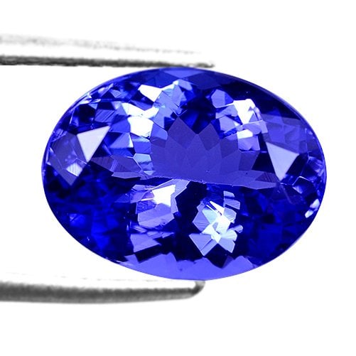 Blue Tanzanite - 4.90 ct - Gemological Institute of America (GIA): Blue Tanzanite - 4.90 ct - Gemological Institute of America (GIA). Natural 4.90 ct Tanzanite loose gemstone, GIA-certified. Rare blue-violet Tanzanite found only near Mount Kilimanjaro, Tanzania. Tric