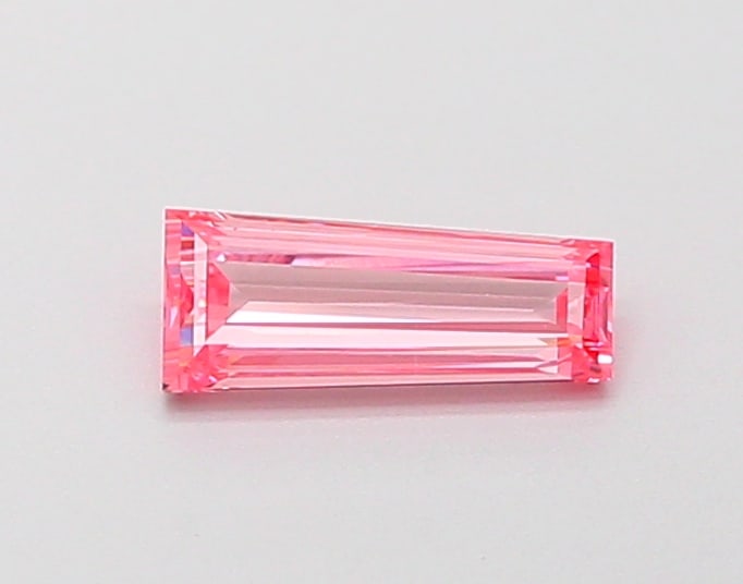 Fancy Lab Grown Diamond BAGUETTE Shape 0.36 cts VVS2 Grade FANCY VIVID PINK Color: Fancy Lab Grown Diamond BAGUETTE Shape 0.36 cts VVS2 Grade FANCY VIVID PINK Color. Natural fancy colour lab-grown diamond, certified. Ideal for bespoke fine jewelry, engagement rings, and collectors o