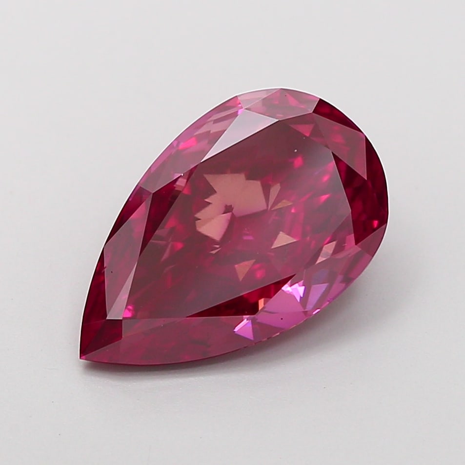 Fancy Lab Grown Diamond PEAR Shape 3.61 cts VS1 Grade FANCY VIVID RED Color: Fancy Lab Grown Diamond PEAR Shape 3.61 cts VS1 Grade FANCY VIVID RED Color. Natural fancy colour lab-grown diamond, certified. Ideal for bespoke fine jewelry, engagement rings, and collectors of rare