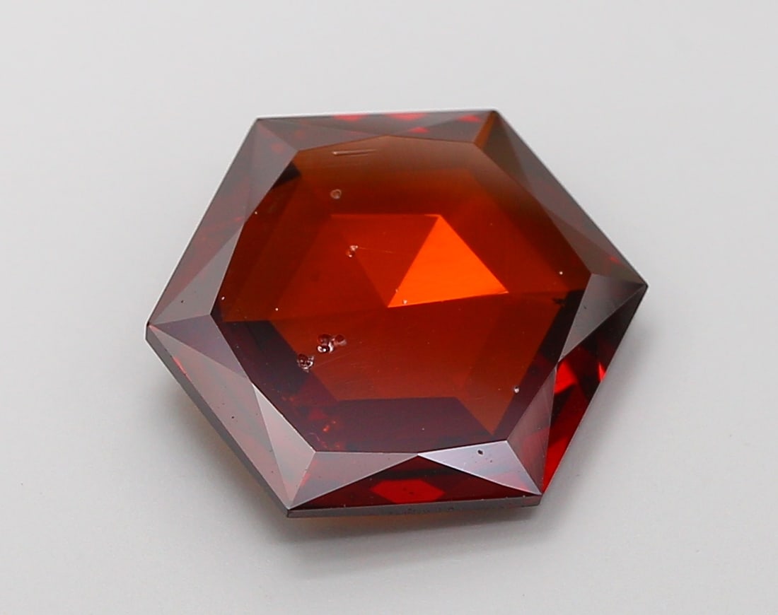 Fancy Lab Grown Diamond HEXAGONAL Shape 4.21 cts I1 Grade FANCY VIVID RED Color (1 of 1)