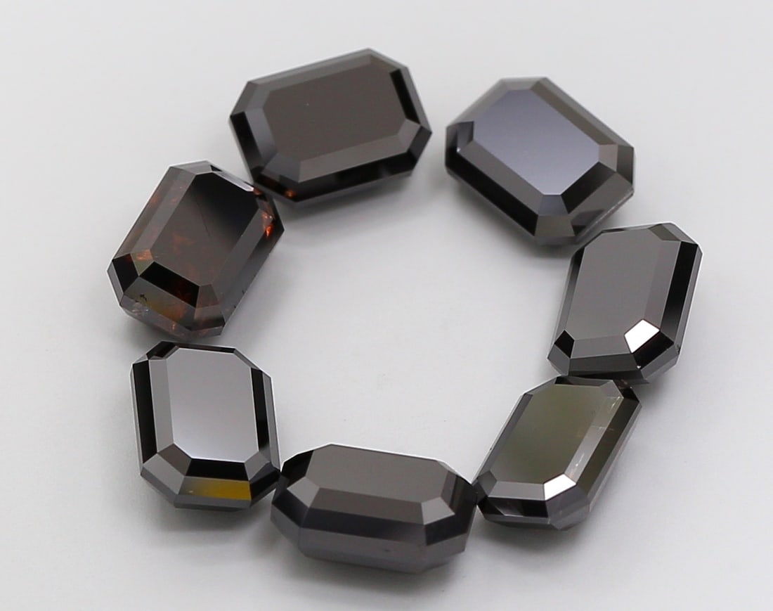 Fancy Lab Grown Diamond EMERALD Shape 10.21 cts - Grade FANCY BLACK Color: Fancy Lab Grown Diamond EMERALD Shape 10.21 cts - Grade FANCY BLACK Color. Natural fancy colour lab-grown diamond, certified. Ideal for bespoke fine jewelry, engagement rings, and collectors of rare f
