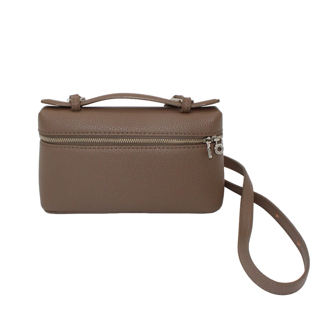 Loro Piana Style Bag: Loro Piana Style Extra Pocket Women’s Bag in a warm taupe shade. Features a top handle and a crossbody strap. Marked as shown in the photos.