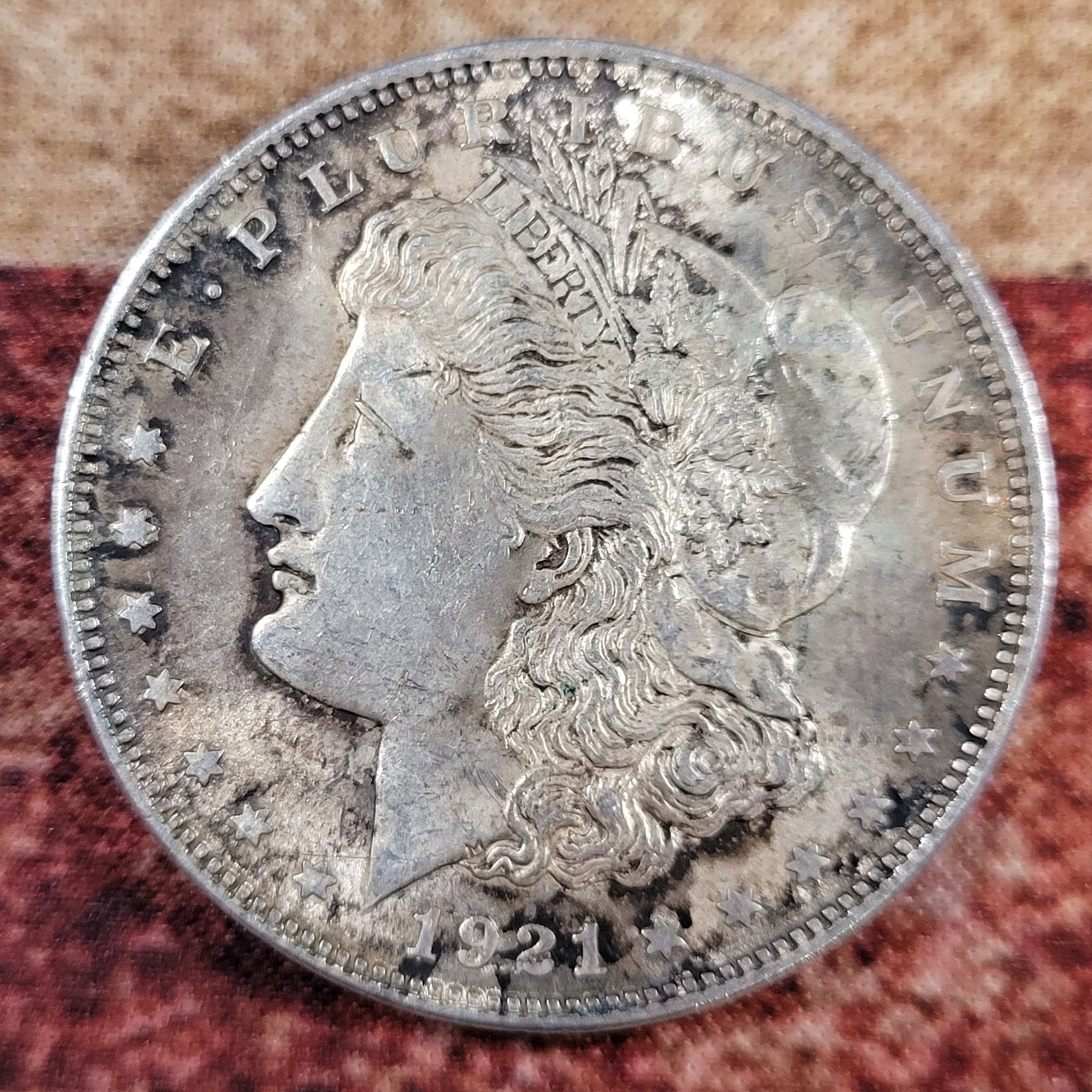 Nice Old Silver Morgan Dollar 1921 (1 of 2)