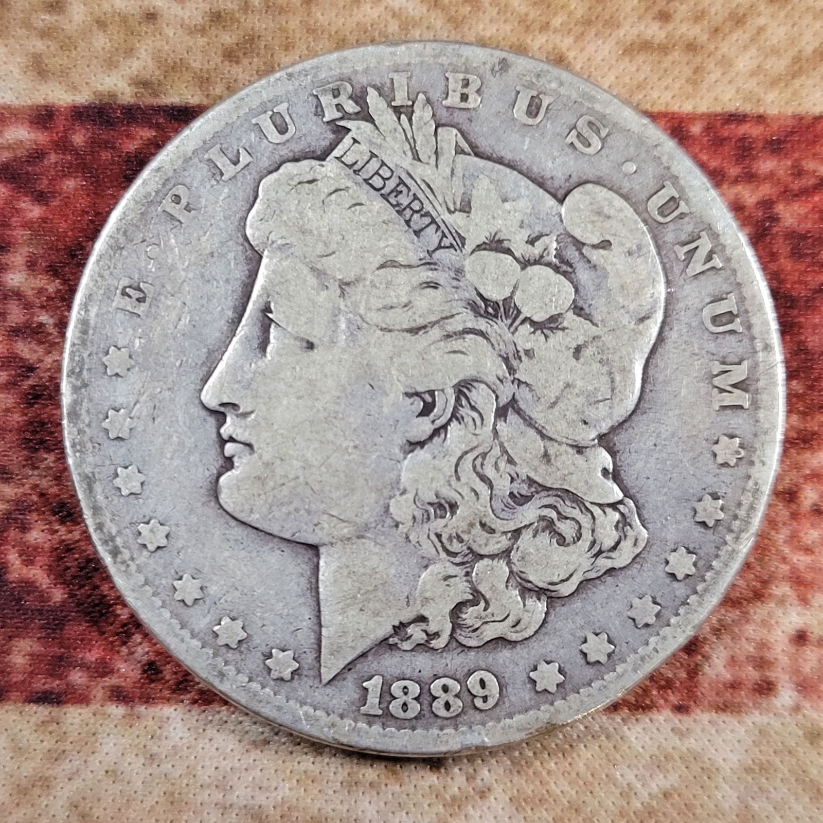 Nice Old Silver Morgan Dollar 1889 (1 of 2)