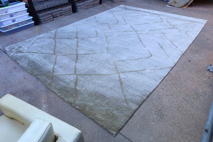 Hi Quality Silk and Wool Rug, Tufenkian likely.