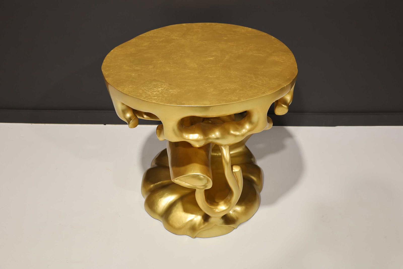 Scala Luxury Gold Leaf Truffle Trunk Table - 7