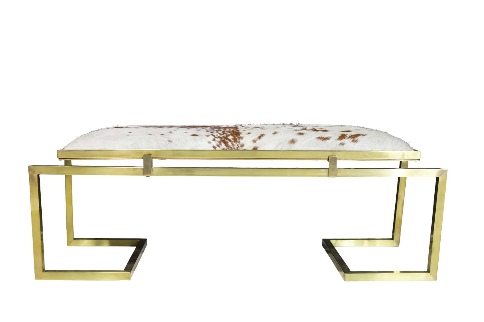 Scala Luxury Clasp Bench in Brass and Hide: Beatiful Clasp Bench by Scala Luxury. Upholstered in hide. Bench is solid brass.