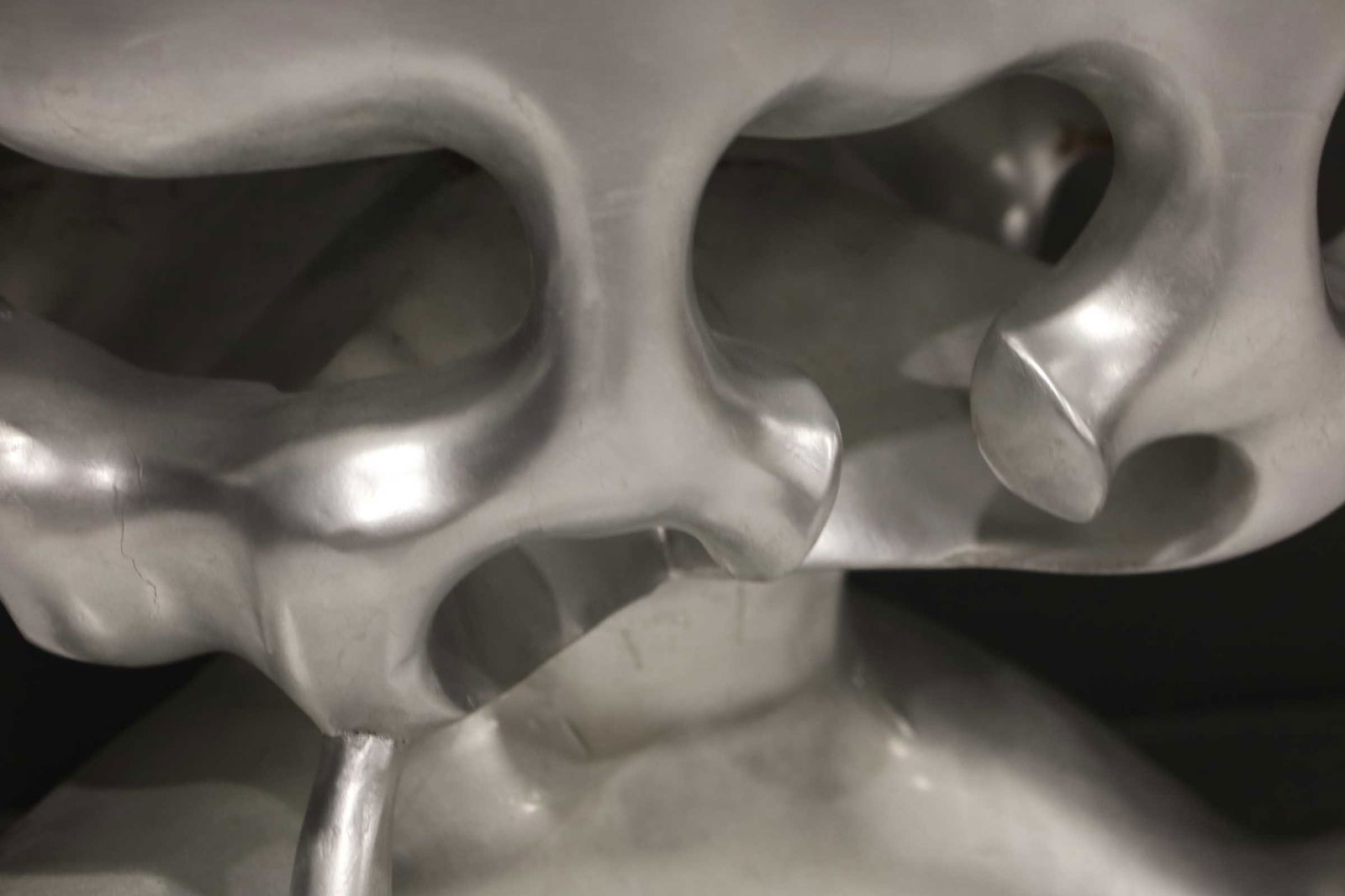 Scala Luxury Silver Leaf Truffle Trunk Side Table - 8