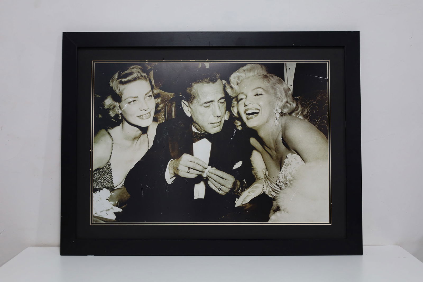 Marilyn Monroe and Humphrey Bogart Photo: Framed iconic photo
