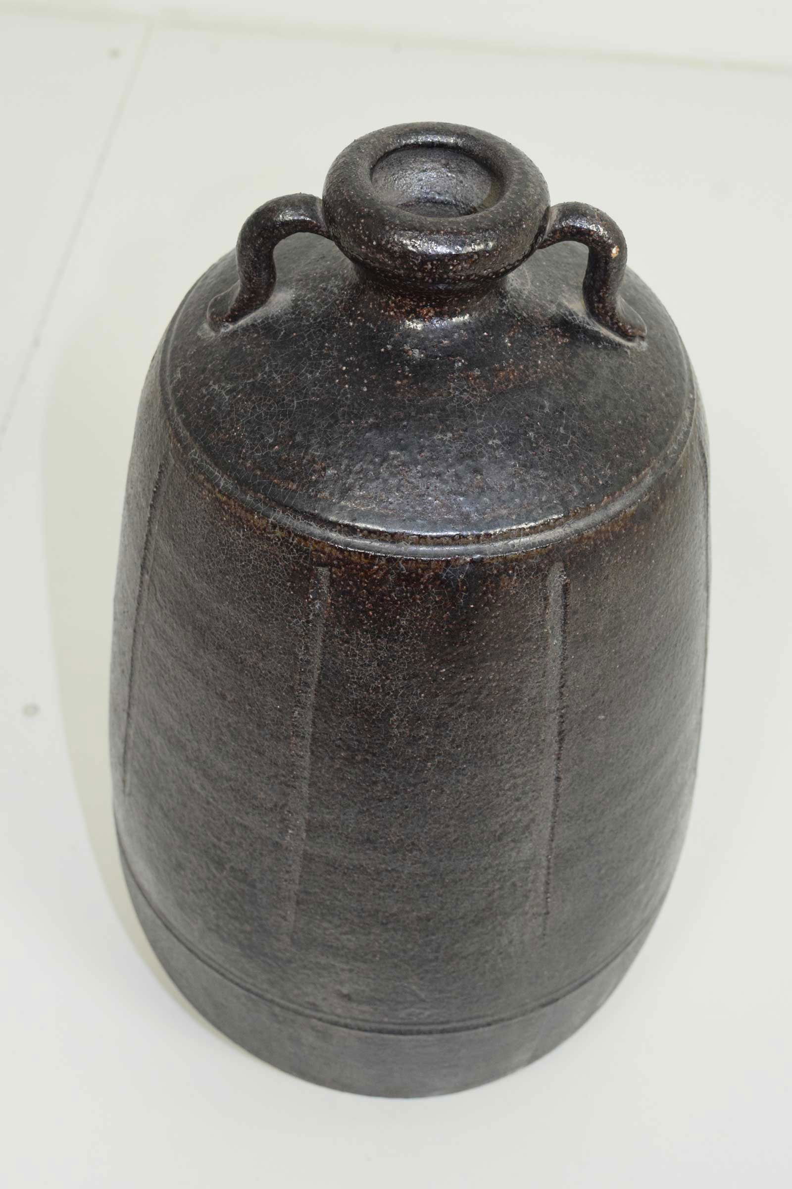 Large Ceramic Vase: Great for decorative accents