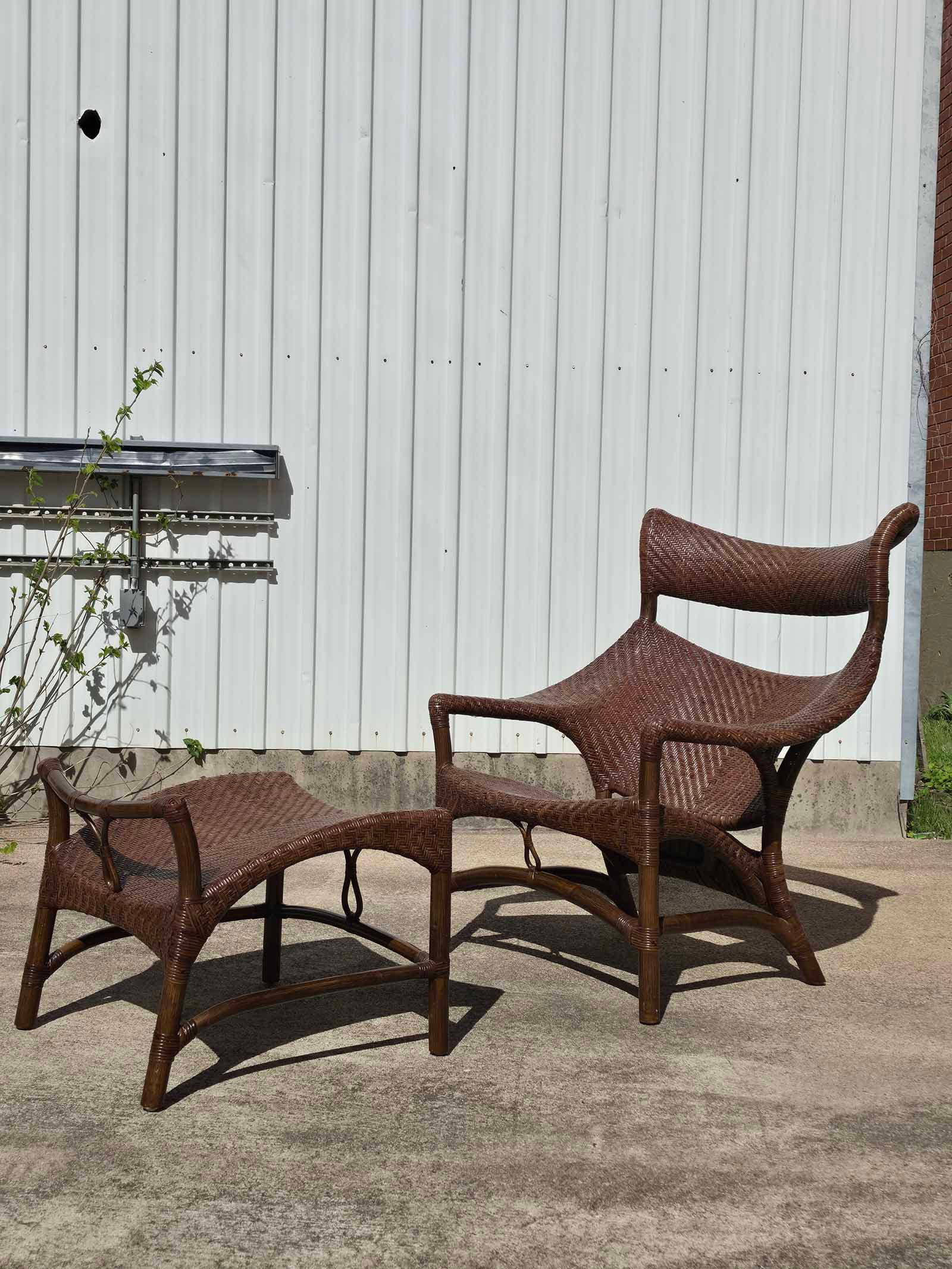 Vintage CL-261 lounge chair and matching ottoman designed by Yuzuru Yamakawa: Vintage CL-261 lounge chair and matching ottoman designed by Yuzuru Yamakawa in the 1980s. This beautifully crafted set features sculptural bent rattan construction with an open, airy design that high