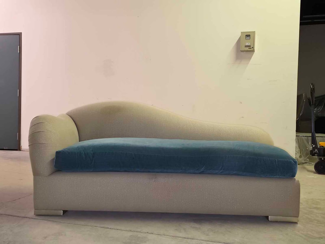 Sally Sirkin Lewis For J. Robert Scott Sofa (1 of 6)