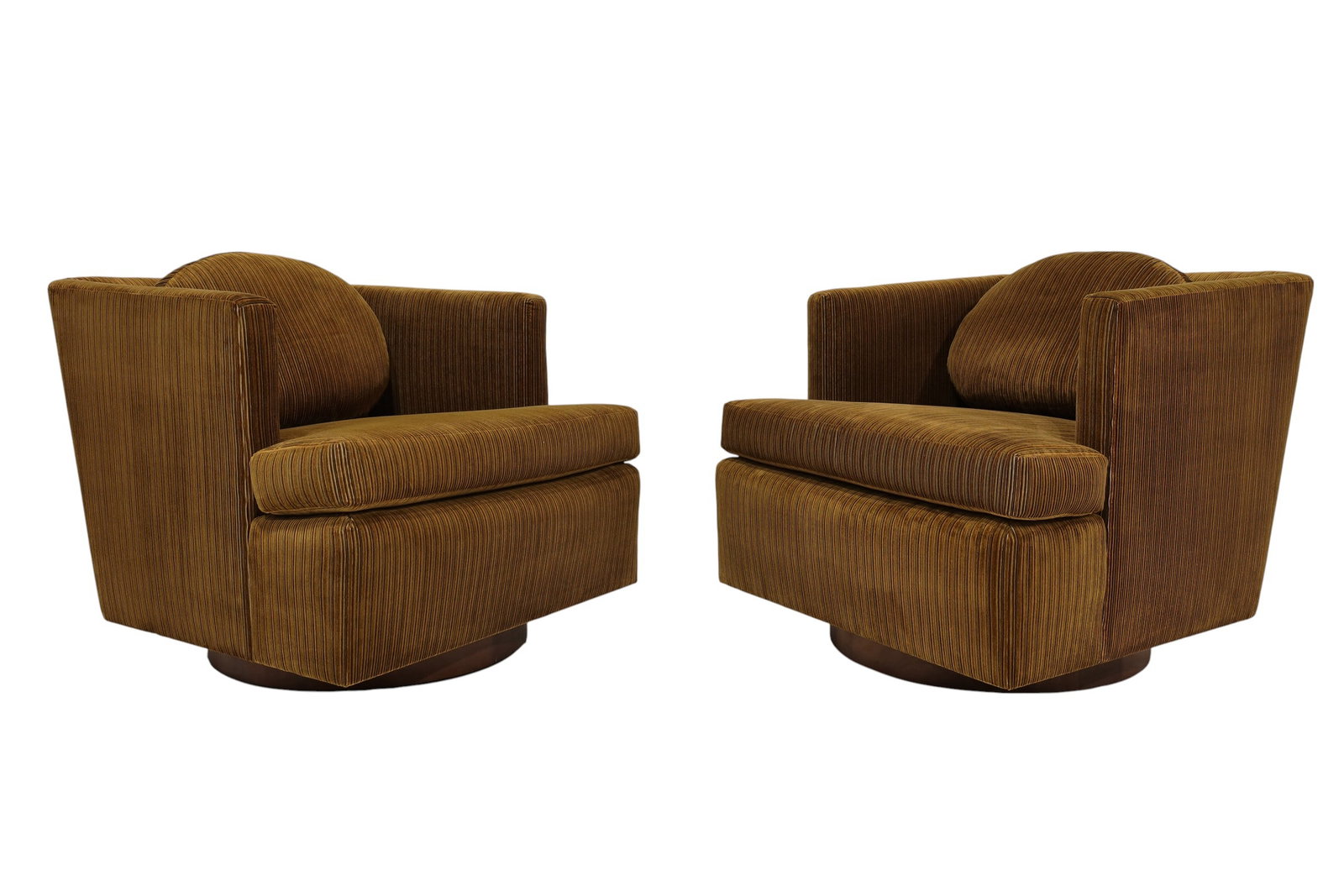 Rare Edward Wormley for Dunbar Model 251 Swivel Lounge Chairs: Beautifully newly upholstered in Donghia velvet, color "Whiskey". Great for you living room, family room or office. A comfortable, relaxing swivel chair with great styling.