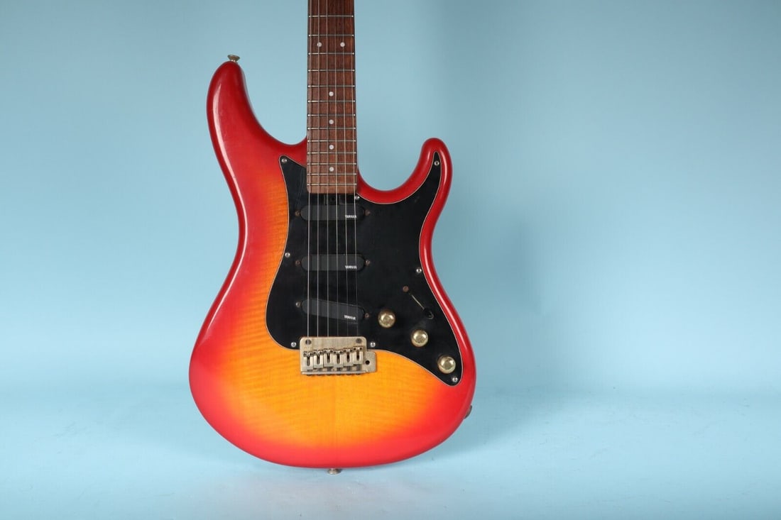 Yamaha SE903A Stratocaster Active Electric Guitar Cherry Sunburst (1 of 12)