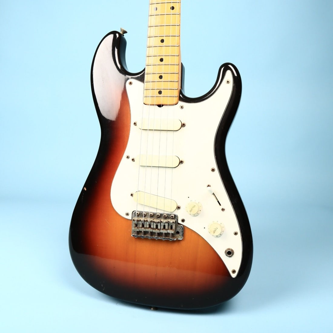 1983 Squier by Fender Bullet ST-3 Japan SQ Sunburst Guitar (1 of 20)