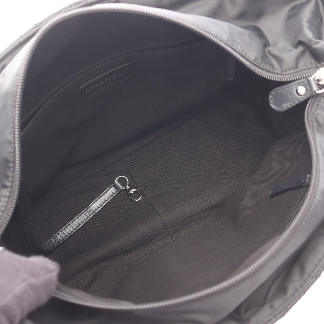 Chanel Unknown Handbag - 8