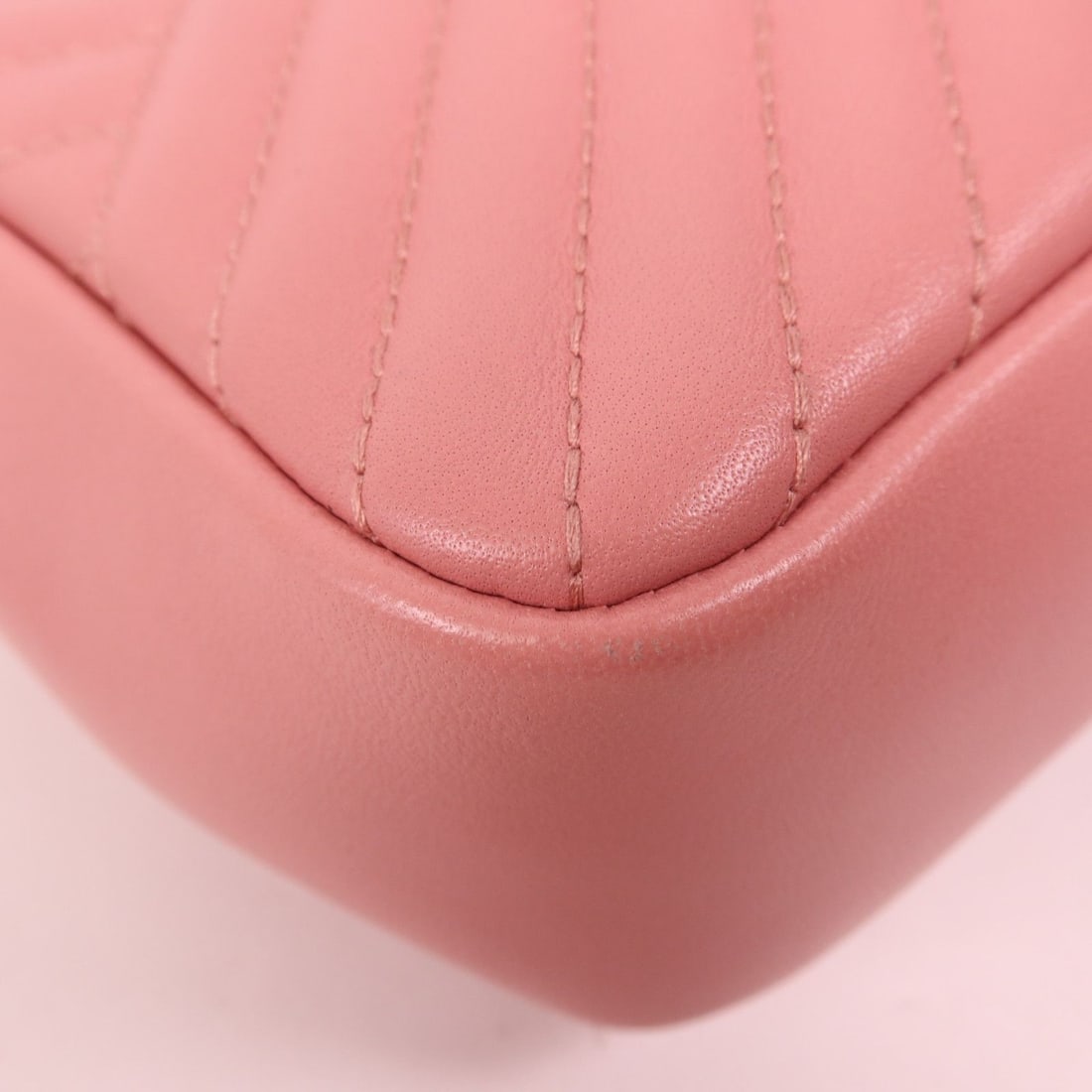 Chanel Pink Handbag - 11
