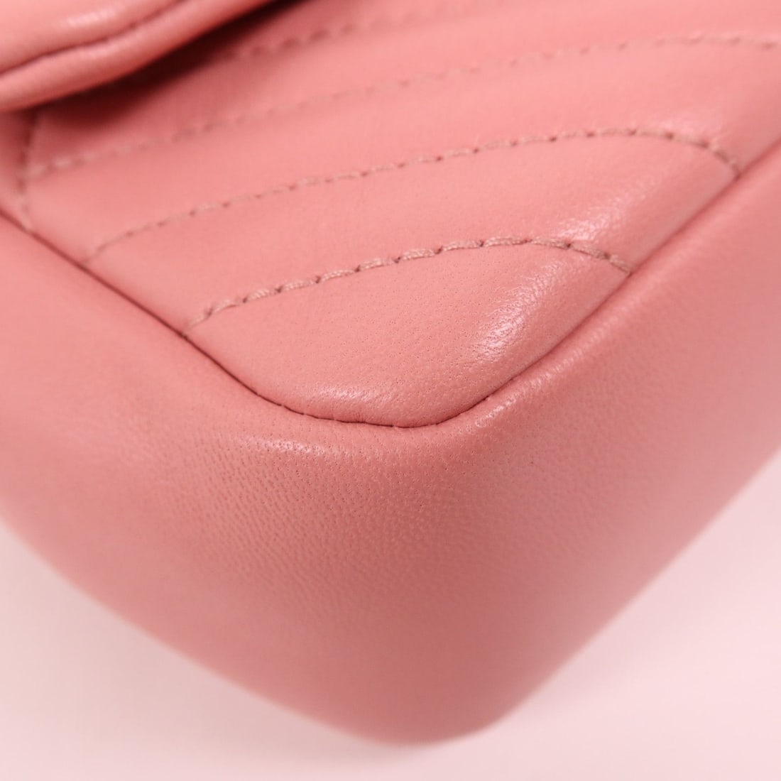 Chanel Pink Handbag - 7