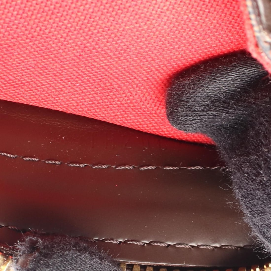 Louis Vuitton Handbag - 7