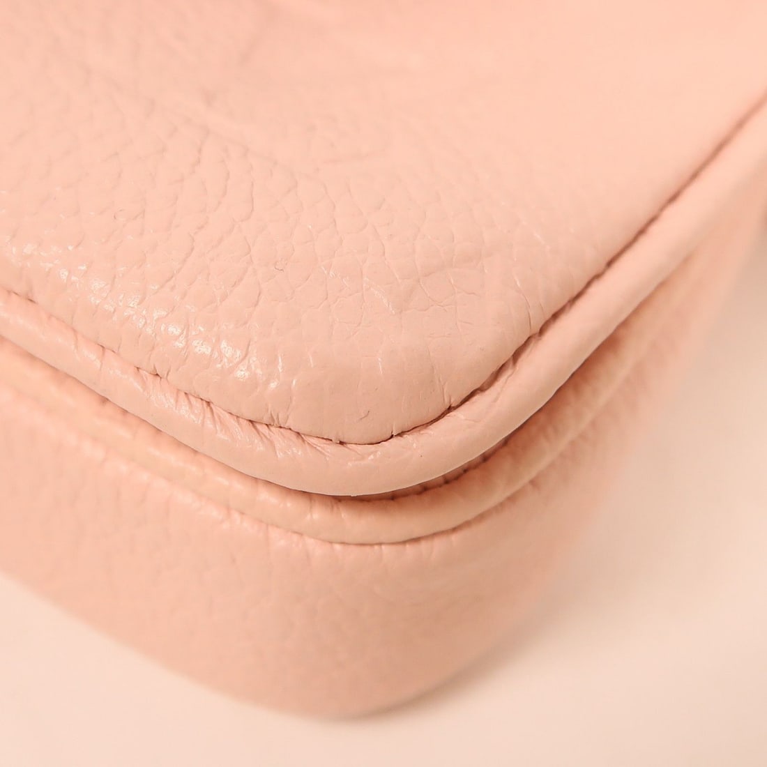 Louis Vuitton Handbag - 9