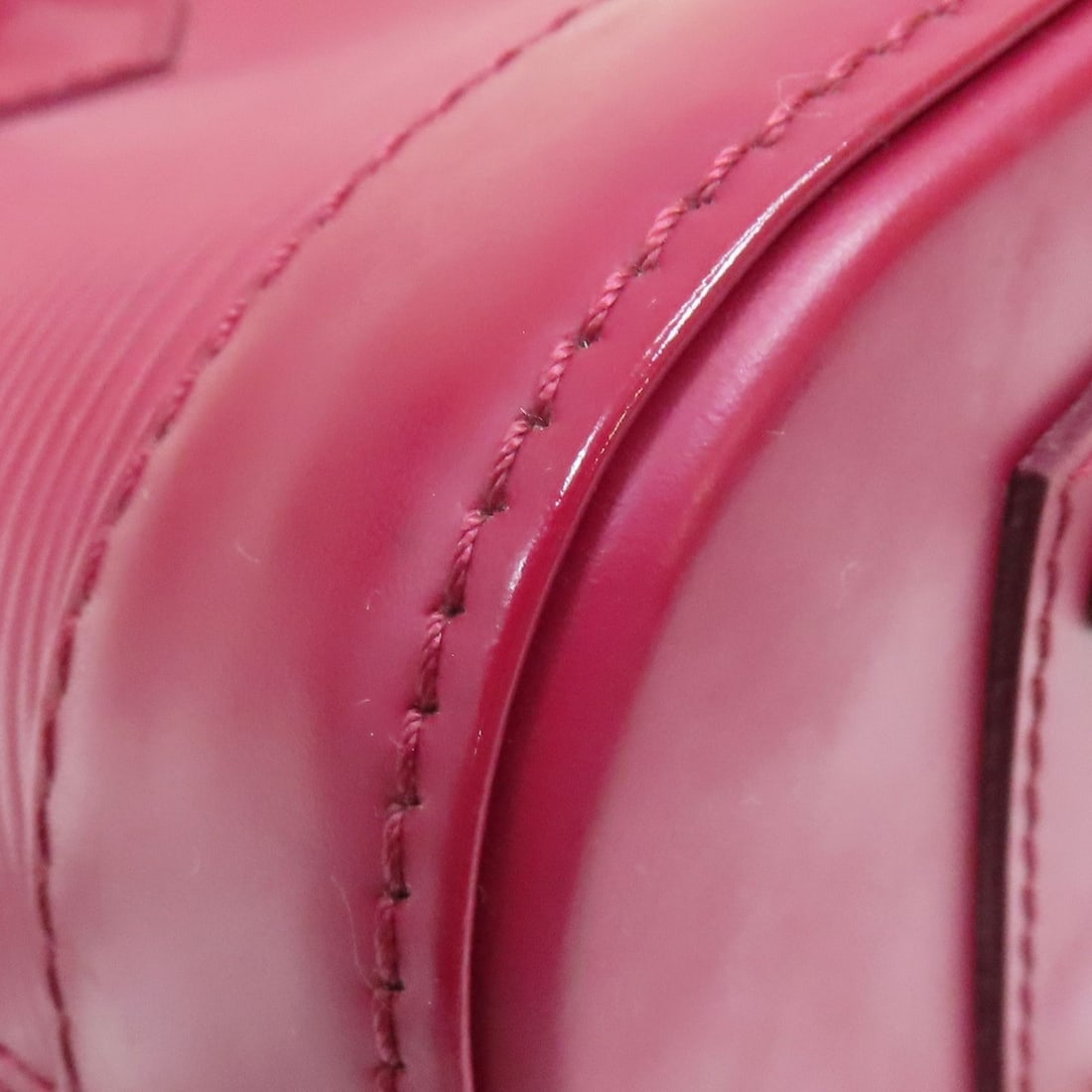 Louis Vuitton Handbag - 4