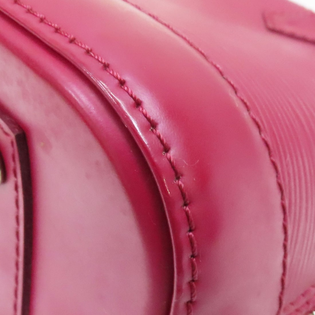 Louis Vuitton Handbag - 7