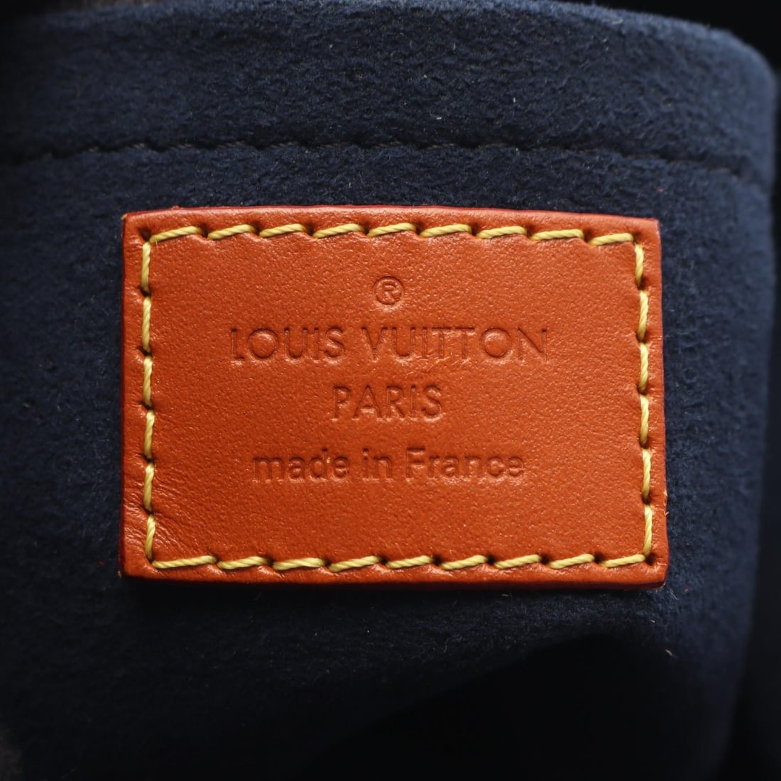 Louis Vuitton Handbag - 8