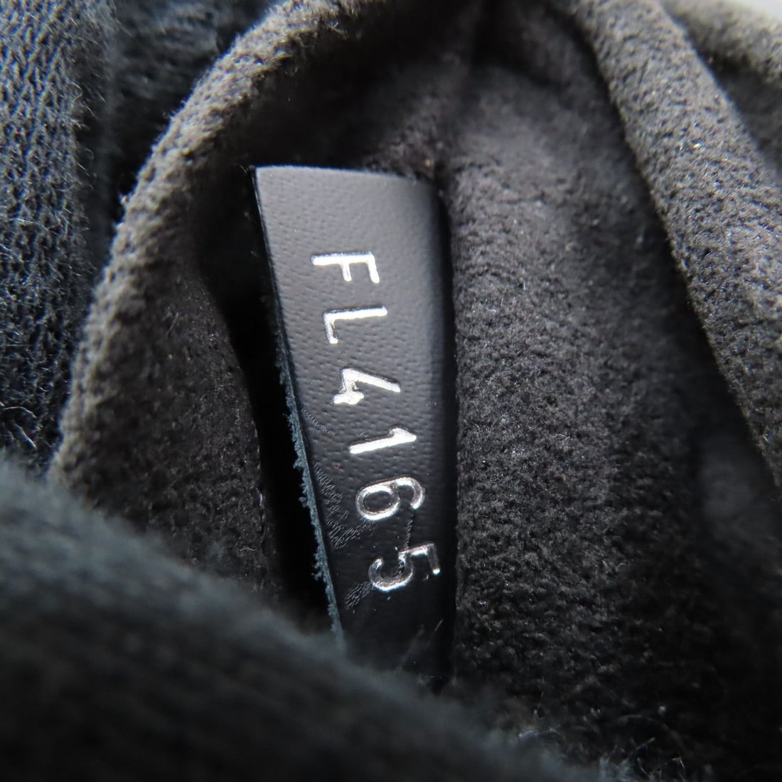 Louis Vuitton Handbag - 6