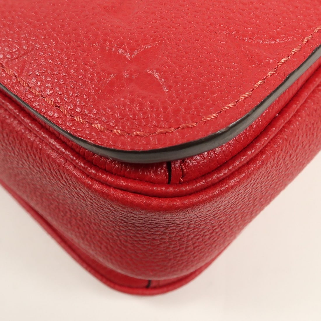 Louis Vuitton Handbag - 10