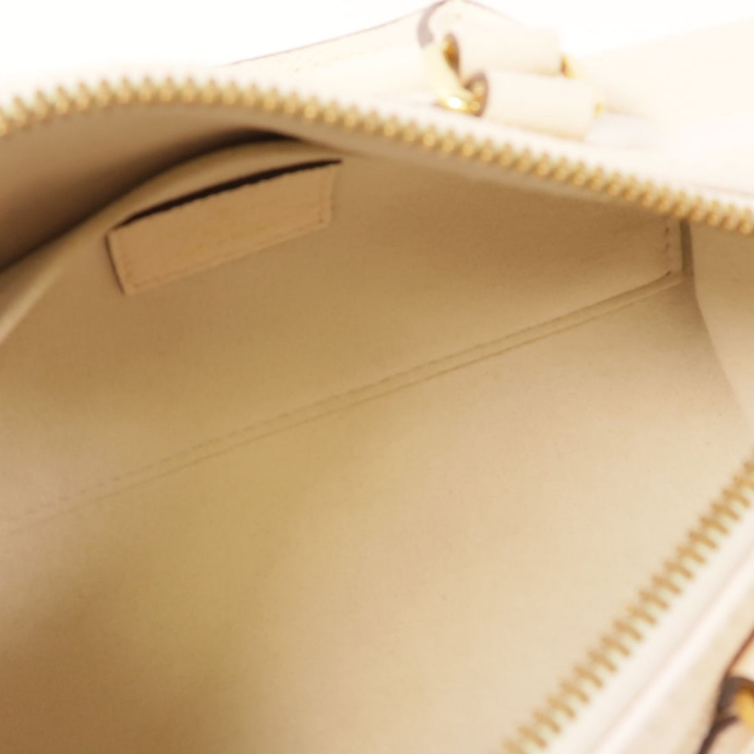 Louis Vuitton Handbag - 11