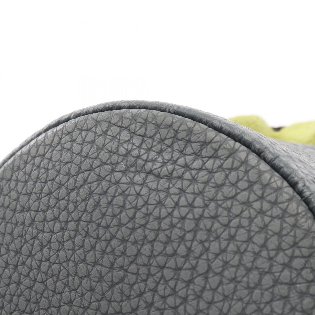 Louis Vuitton Handbag - 7