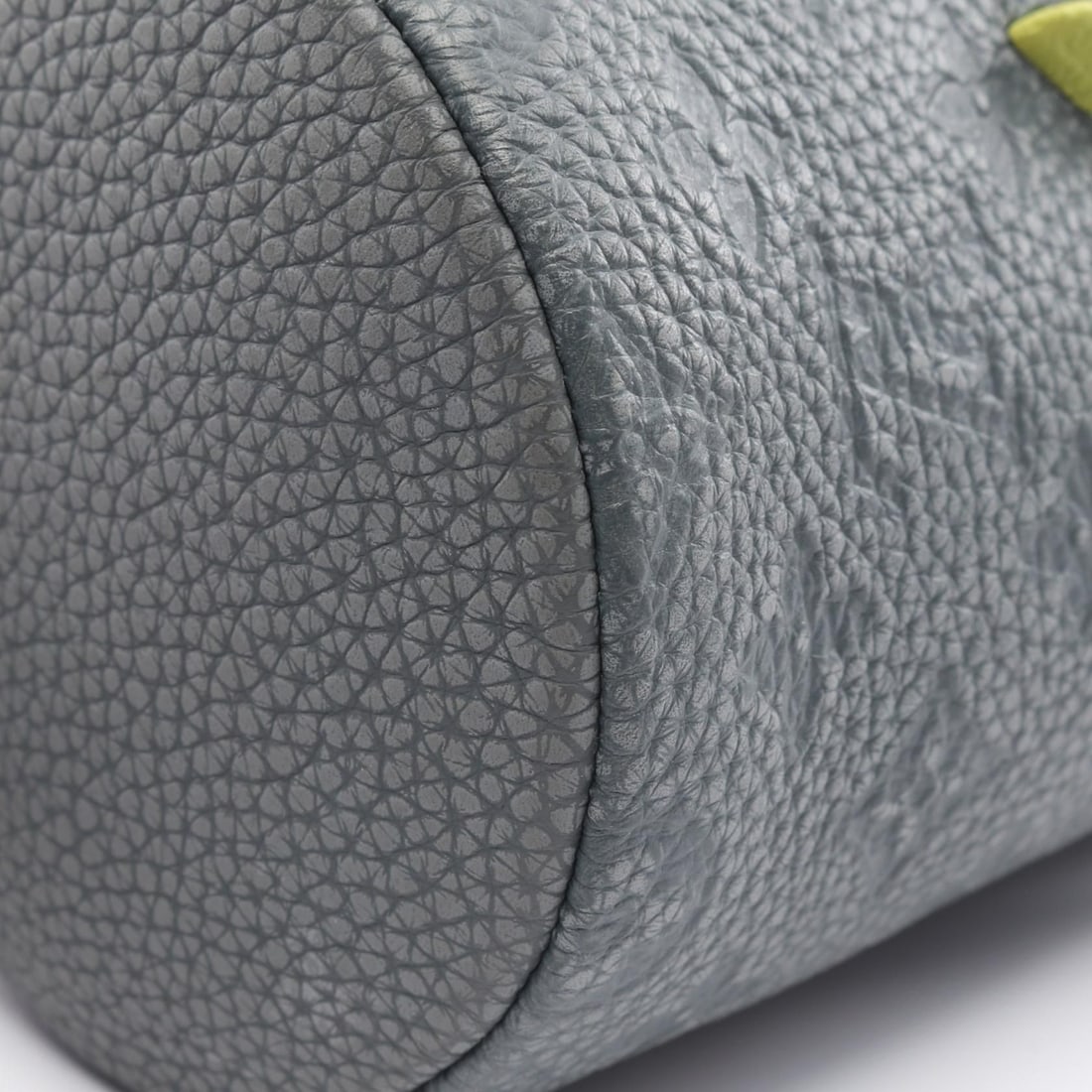 Louis Vuitton Handbag - 8