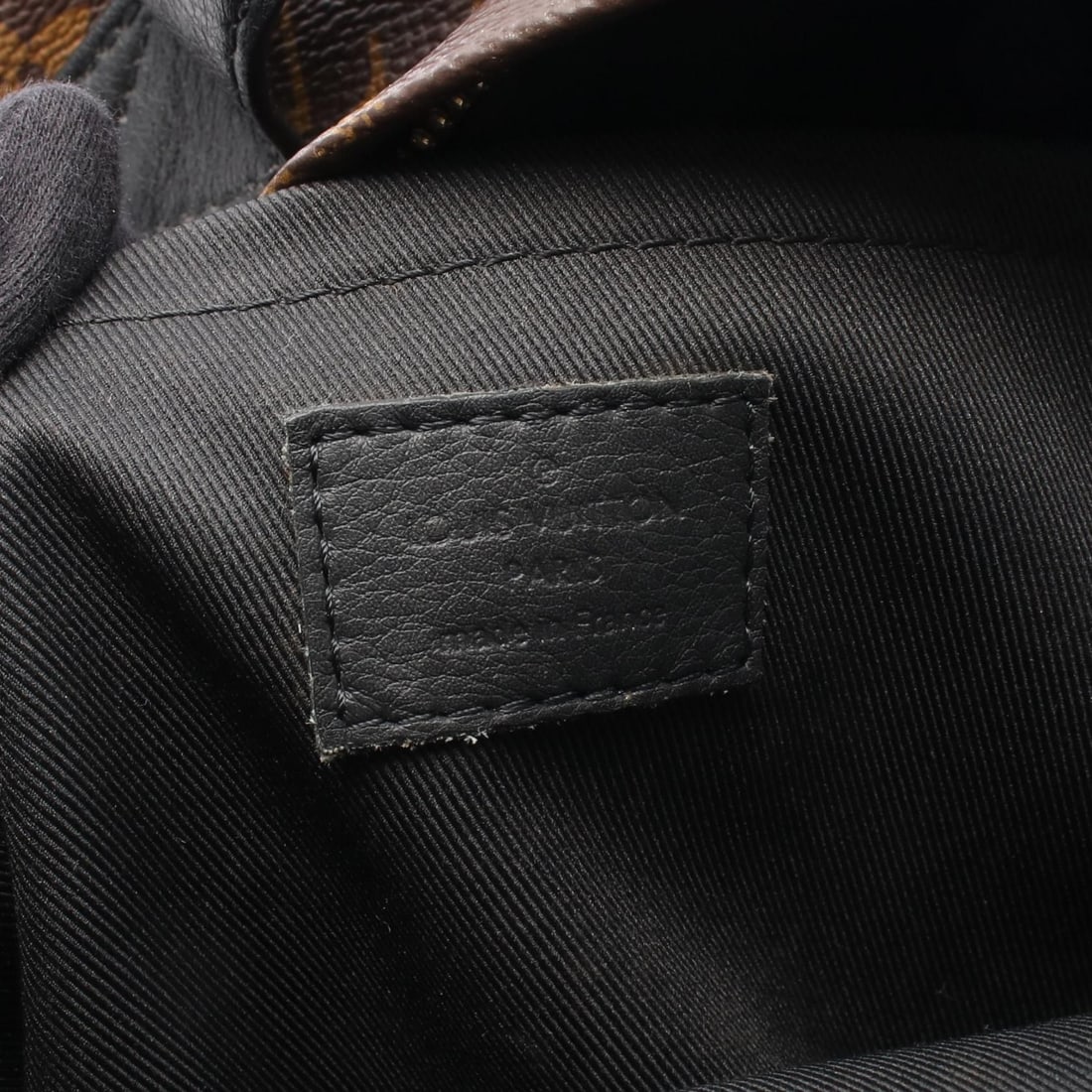 Louis Vuitton Handbag - 4