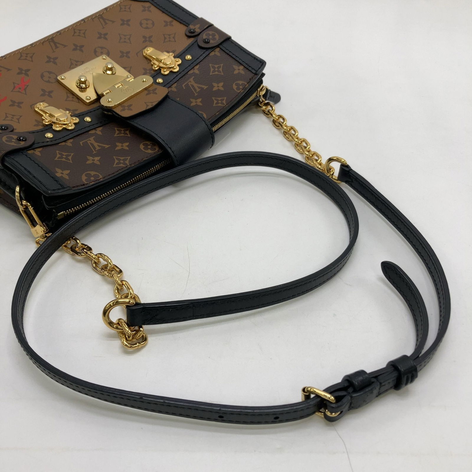 Louis Vuitton Handbag - 4