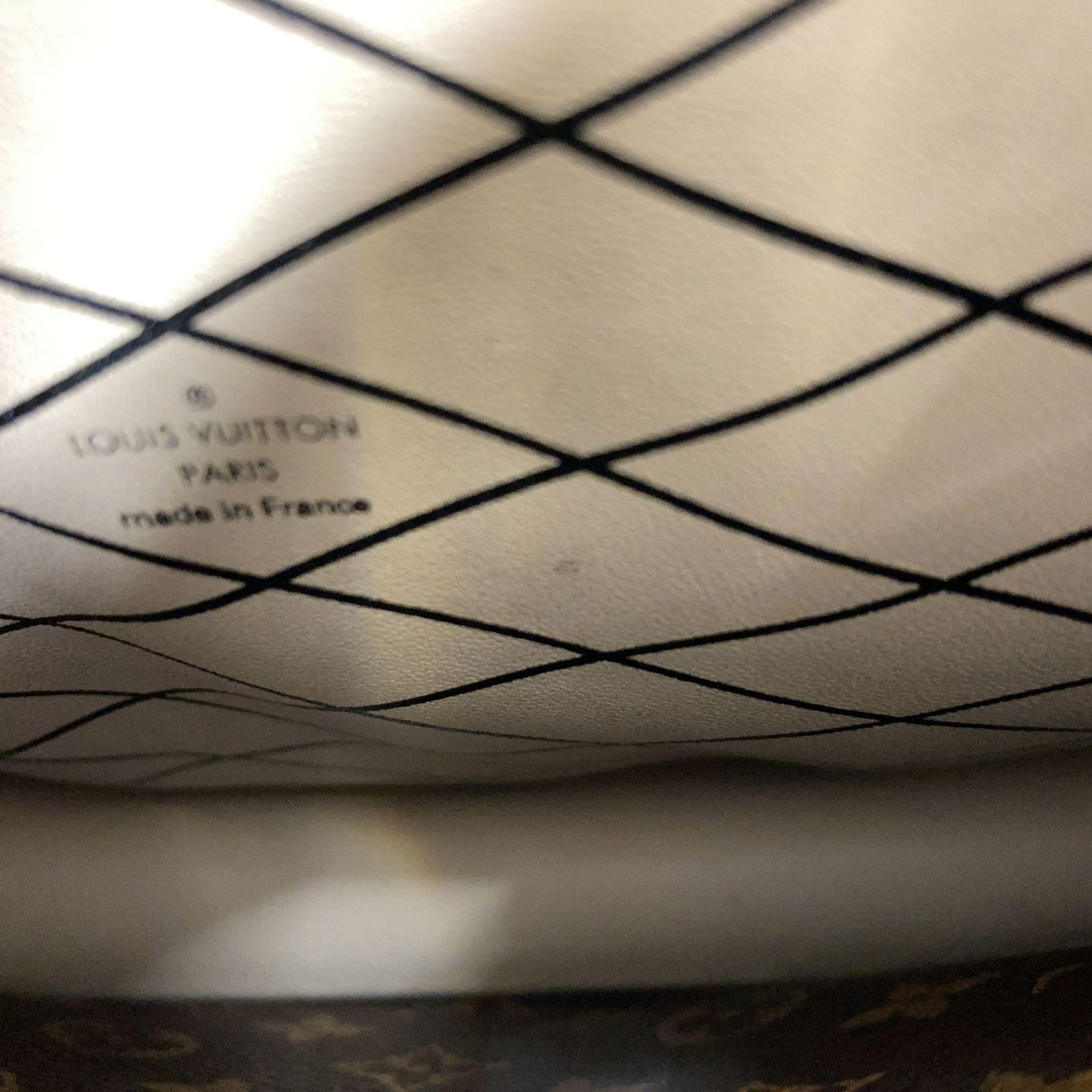 Louis Vuitton Handbag - 5