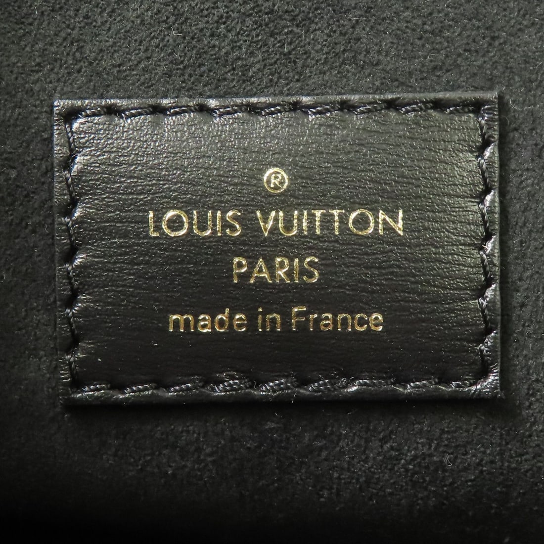 Louis Vuitton Handbag - 7