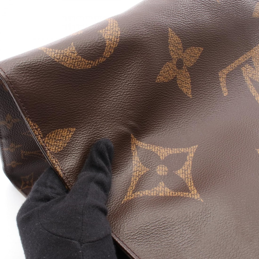 Louis Vuitton Handbag - 5