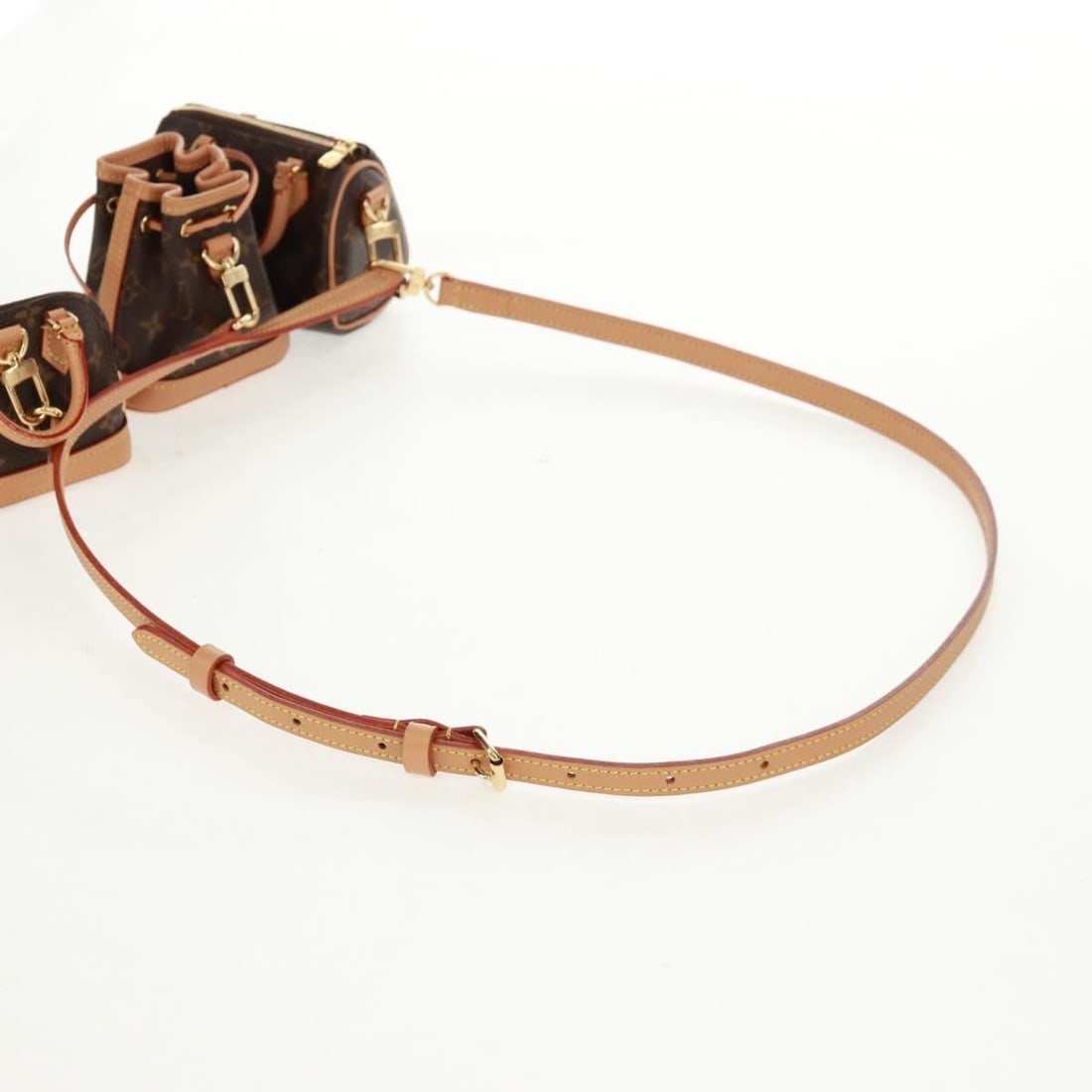 Louis Vuitton Handbag - 11