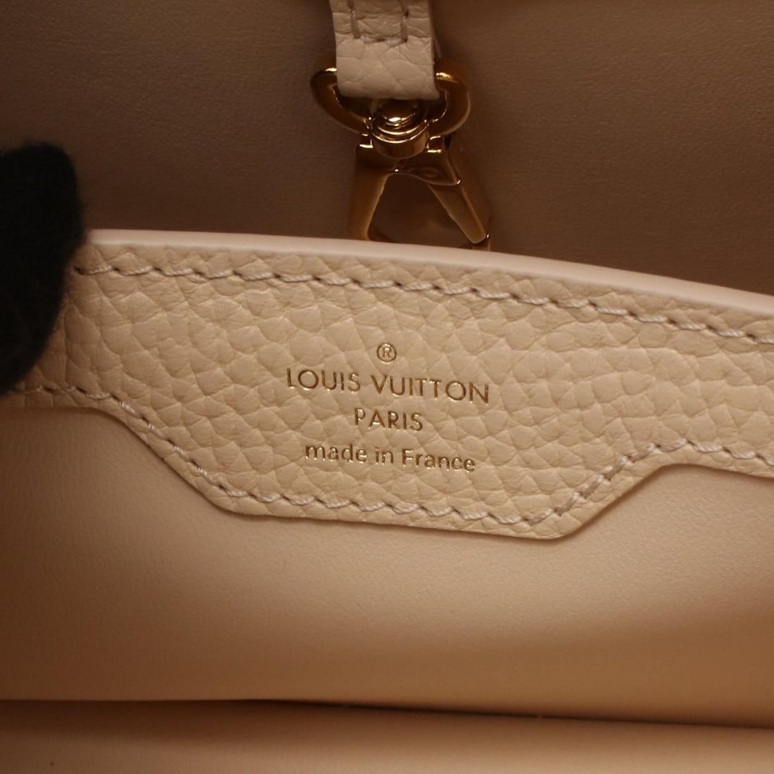 Louis Vuitton Handbag - 6