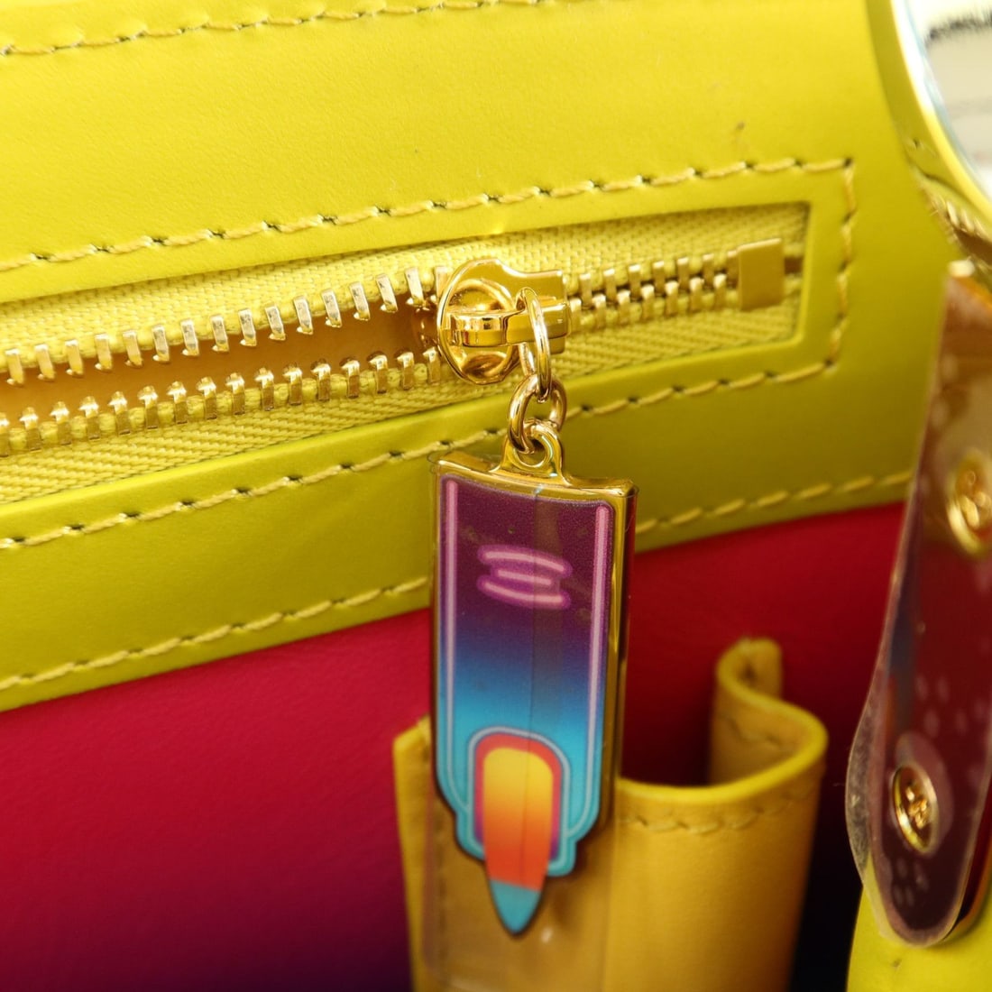 Louis Vuitton Handbag - 11