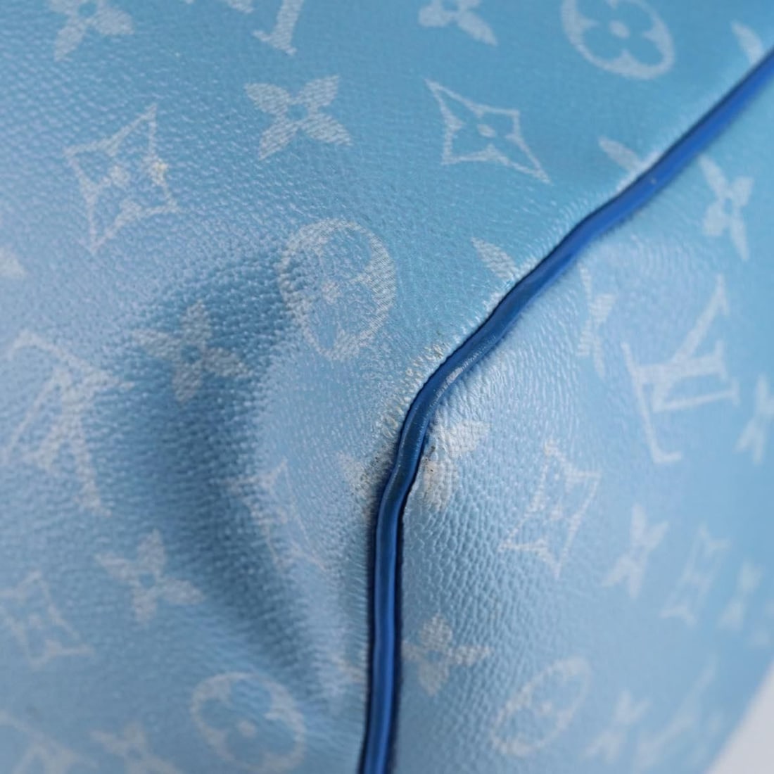 Louis Vuitton Handbag - 15