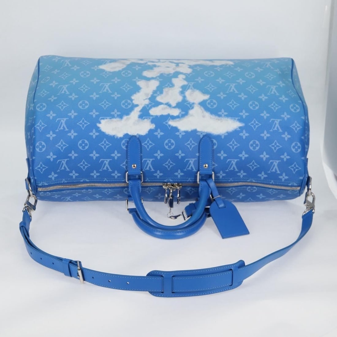Louis Vuitton Handbag - 4