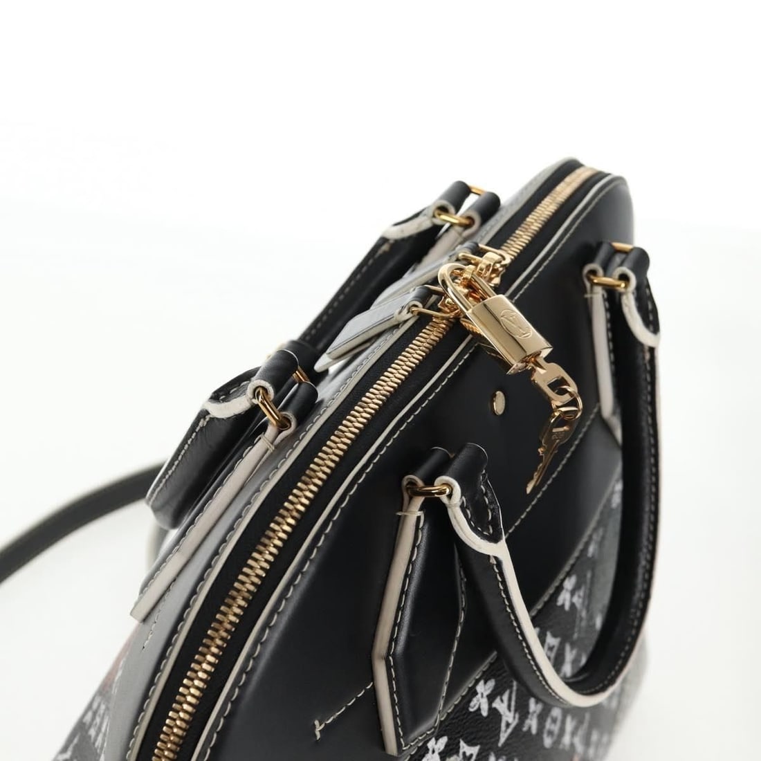 Louis Vuitton Handbag - 12