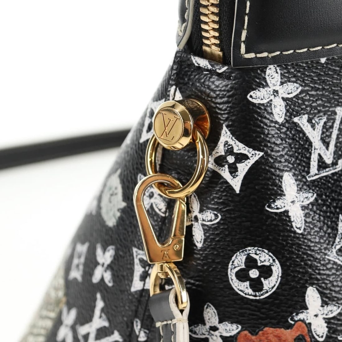 Louis Vuitton Handbag - 20