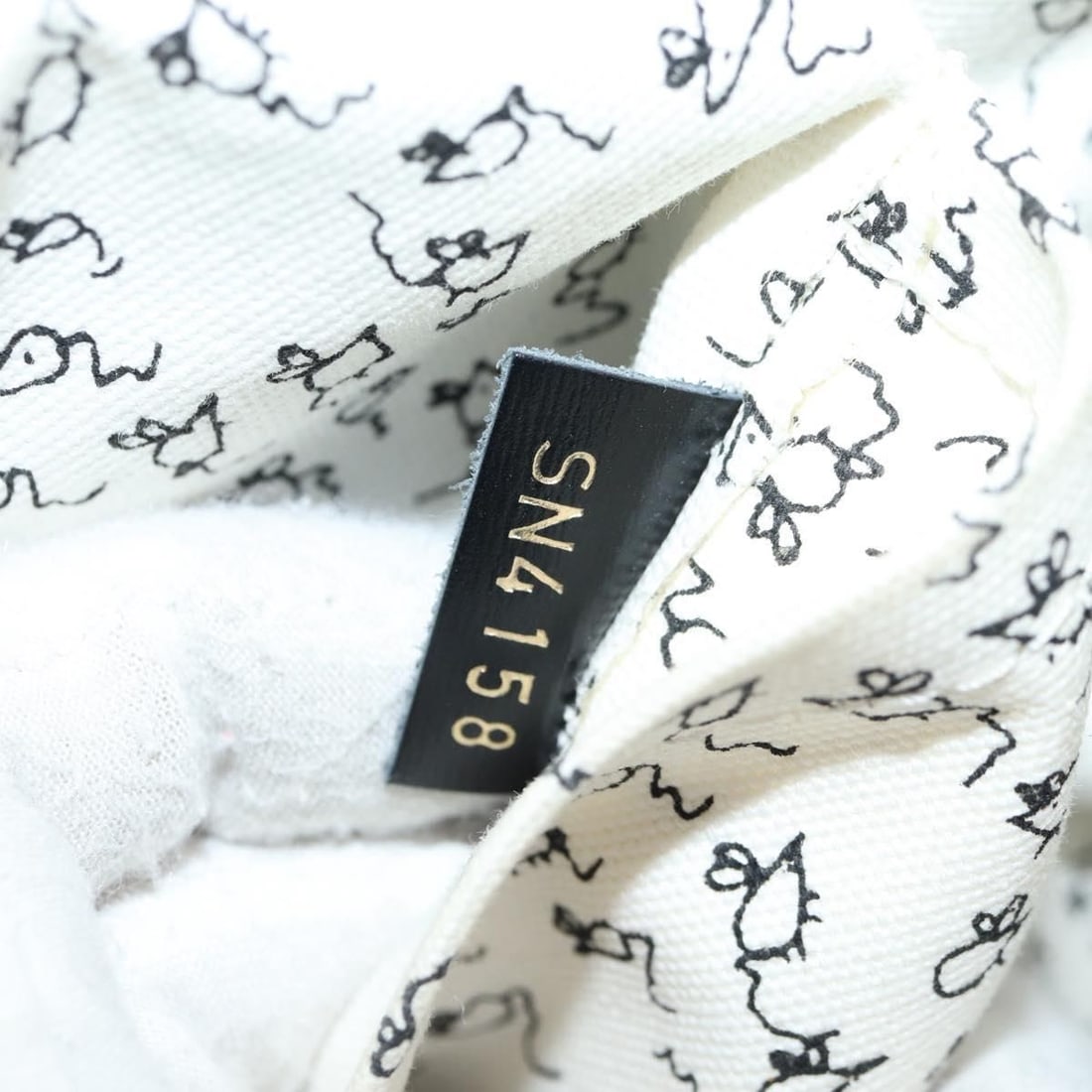 Louis Vuitton Handbag - 6