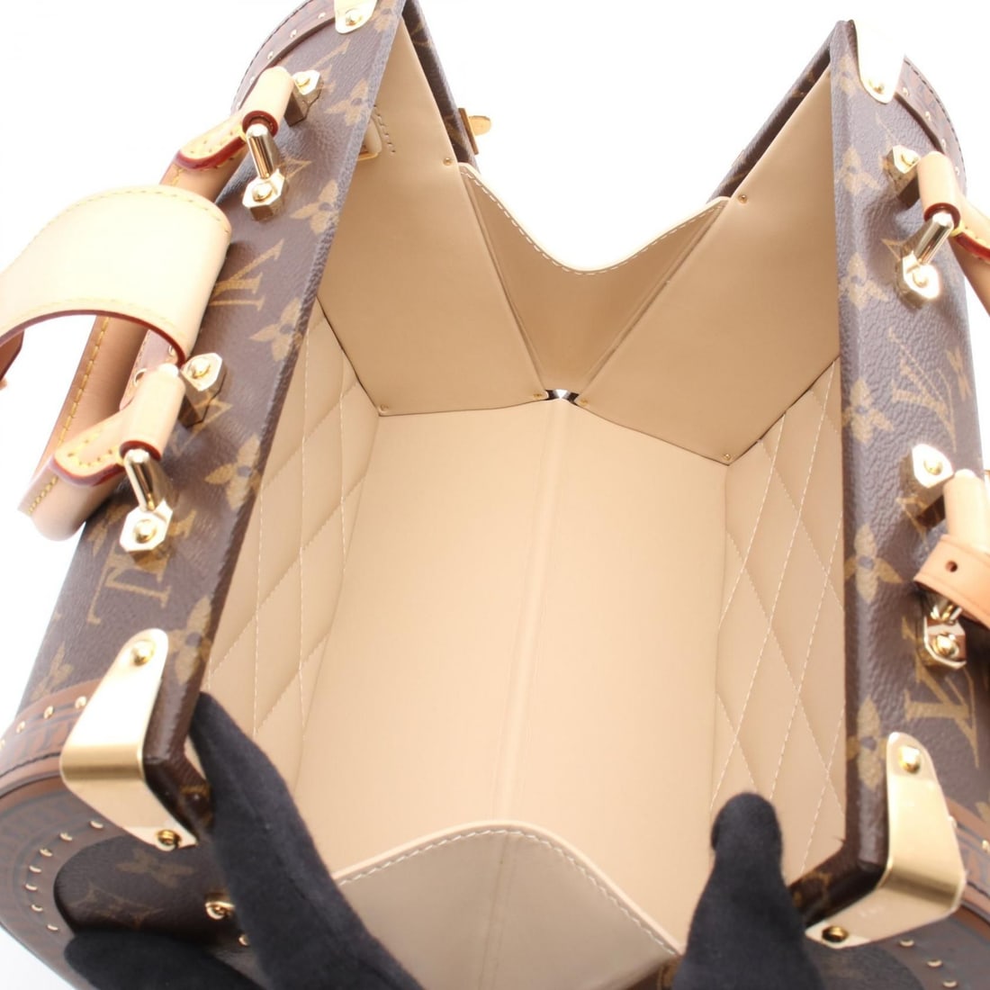 Louis Vuitton Handbag - 6