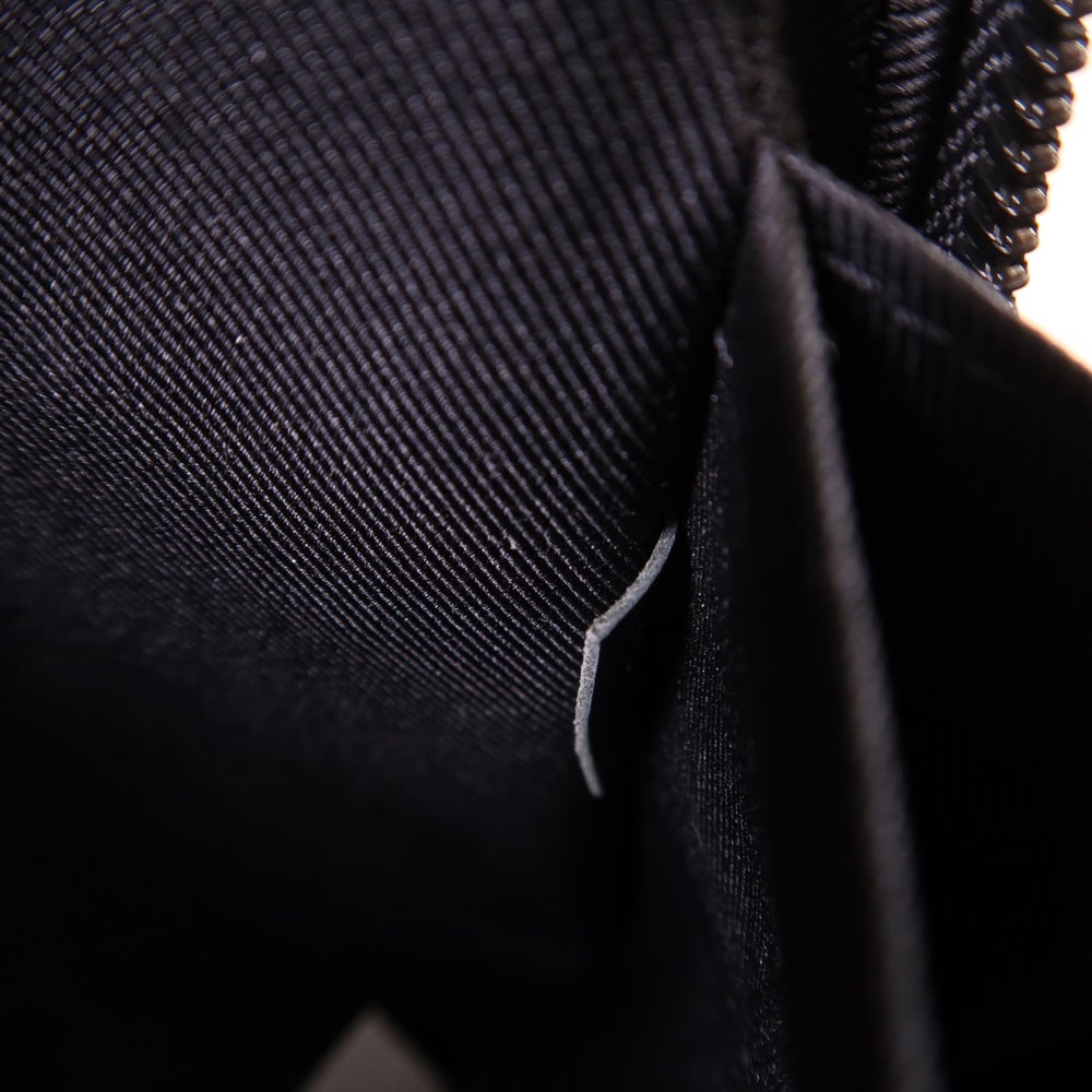 LV Utility Side Bag Monogram - 7