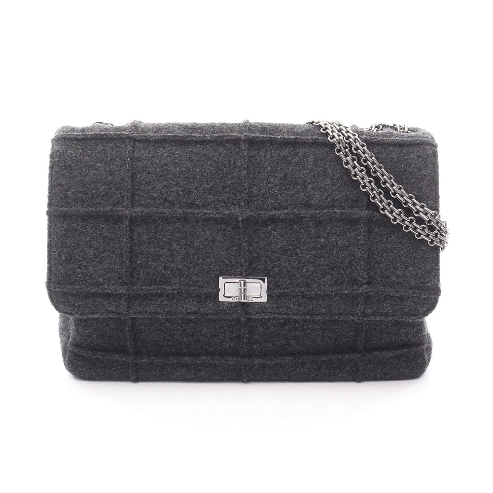 Chanel 2.55 Chocolate Bar Dark Gray: Dark gray wool double chain shoulder bag with silver hardware. 30 x 20 x 10 cm.
