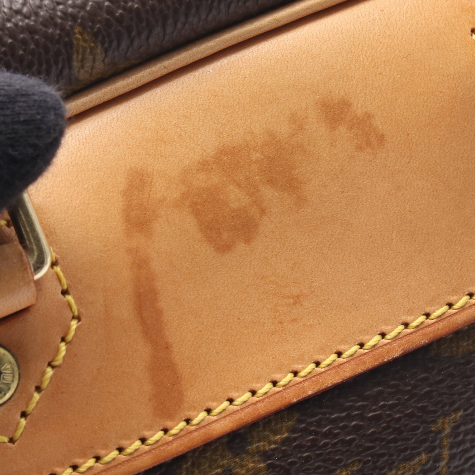 Louis Vuitton Excursion Monogram - 5